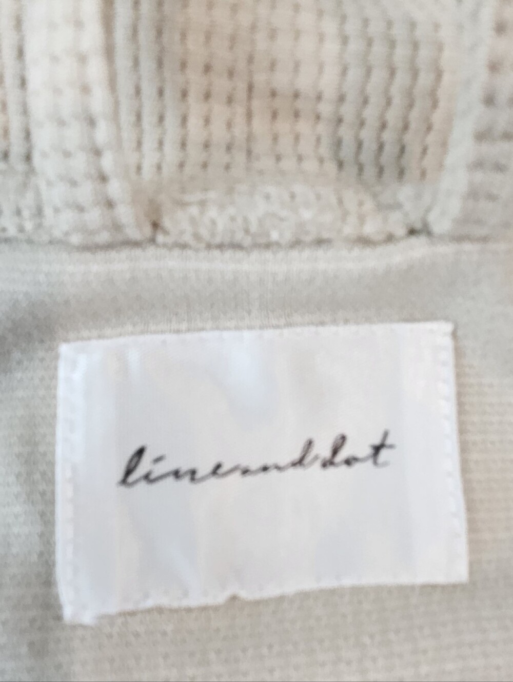 Line & Dot NWOT Women's Size L/XL Cream Waffle-Knit Robe - Picture 3 of 7